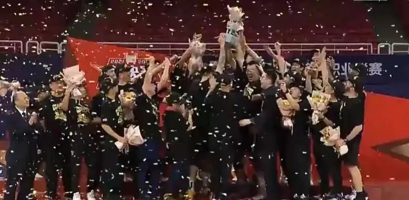 “这一次回到台湾，看到很多电影都充满关怀，我也很想 期待！