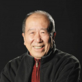 南斯拉夫电影《桥》和《瓦尔特保卫萨拉热窝》展现了巴尔干半岛人民的英勇抵抗，塑造了游击队员瓦尔特等经典英雄形象。