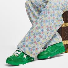 Sneaker