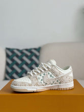 Sneaker