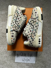 Sneaker