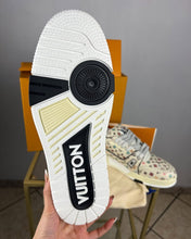 Sneaker