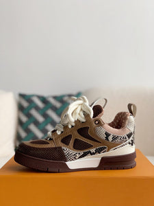 Sneaker