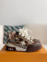 Sneaker
