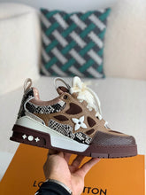 Sneaker