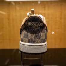 Sneaker