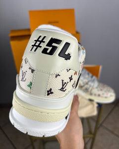 Sneaker