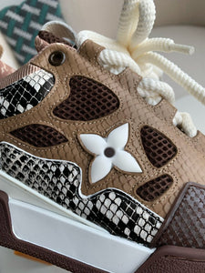Sneaker