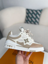 Sneaker