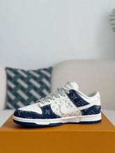 Sneaker