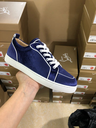 Sneaker