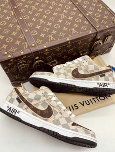 Sneaker